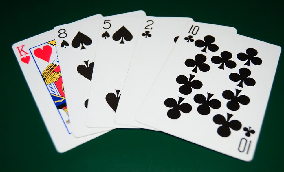 ace high or low in poker